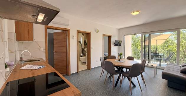 Apartment Lavanda Verde 3 — mit Pool