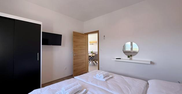 Apartment Lavanda Verde 5 — mit Pool