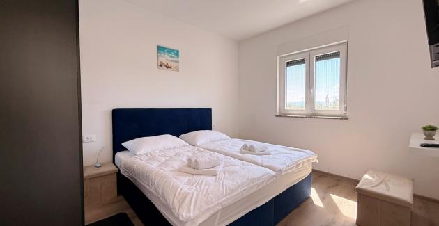 Apartment Lavanda Verde 5 — mit Pool