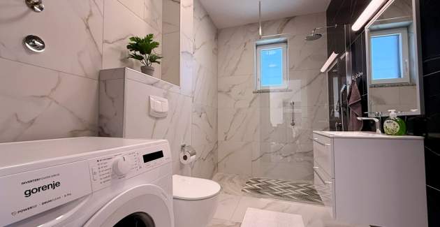 Apartment Lavanda Verde 6 — mit Pool