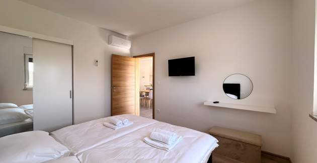 Apartment Lavanda Verde 6 — mit Pool