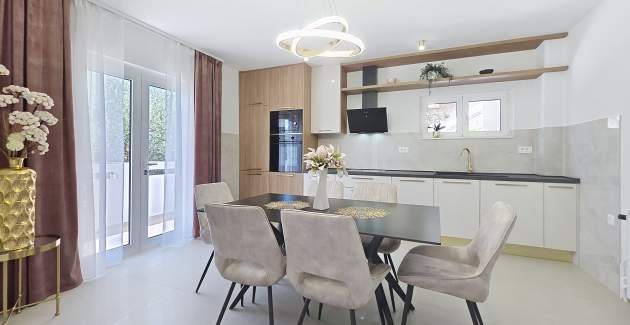 Apartment Gabrijela for 4 persons - with Terrace, 450 m from the Beach
