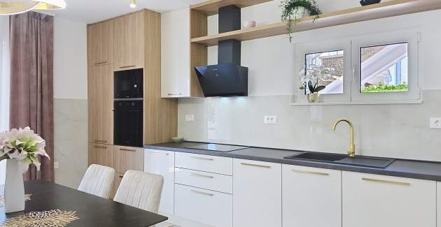 Apartment Gabrijela for 4 persons - with Terrace, 450 m from the Beach