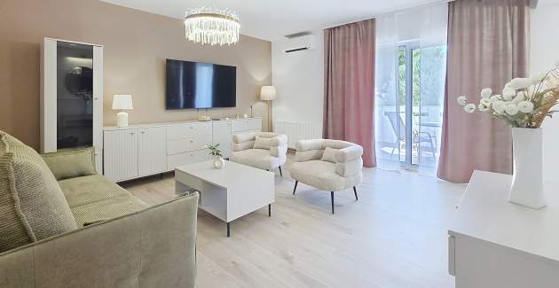 Apartment Gabrijela for 4 persons - with Terrace, 450 m from the Beach