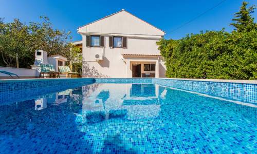 Apartment Zeljko A4 mit Pool und Terrasse