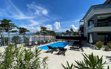 Luxury Apartments Punta Silo with Pool
