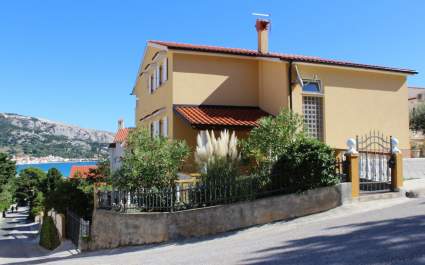 Apartments Capic Zarok