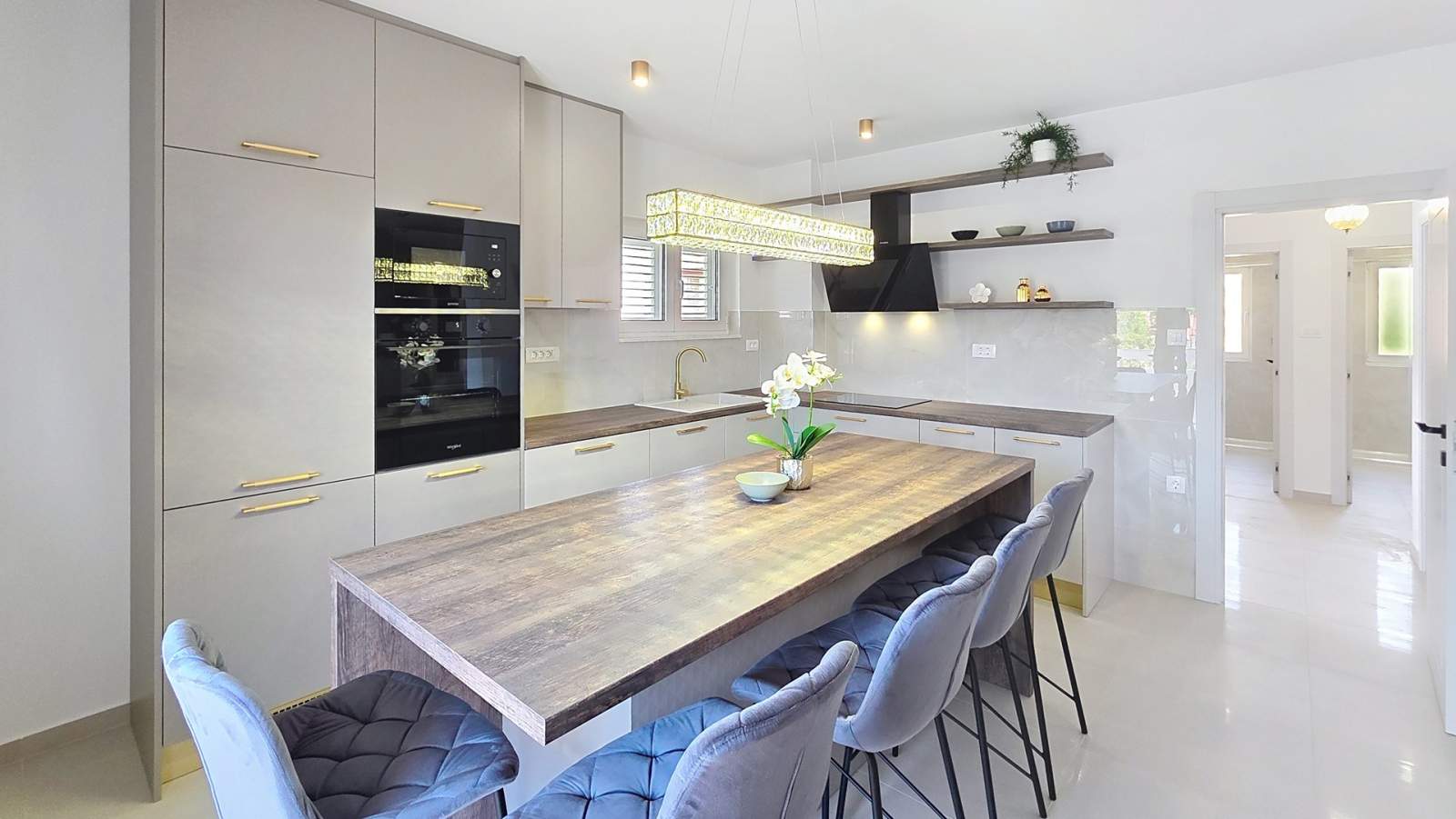 Modern apartment Gabrijela for 4 persons - with Balcony, 450 m from the Beach