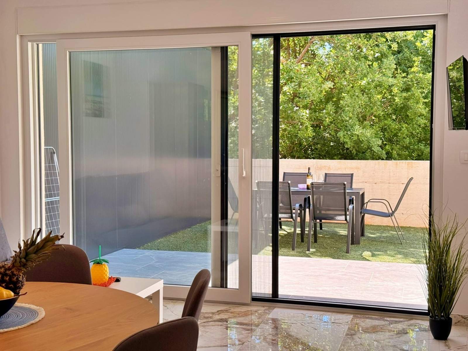 Apartment Lavanda Verde 2 — mit Pool