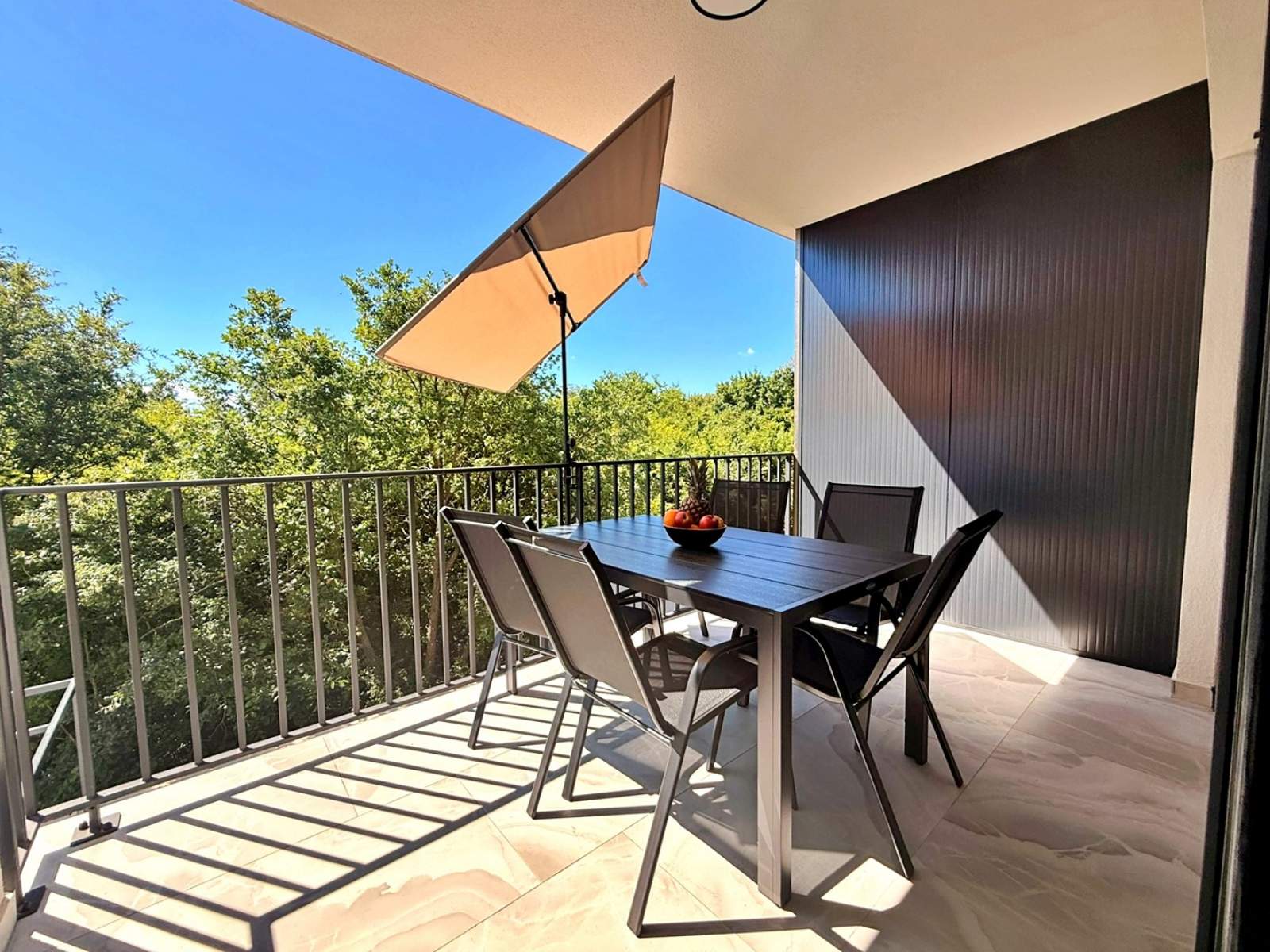 Apartment Lavanda Verde 3 — mit Pool