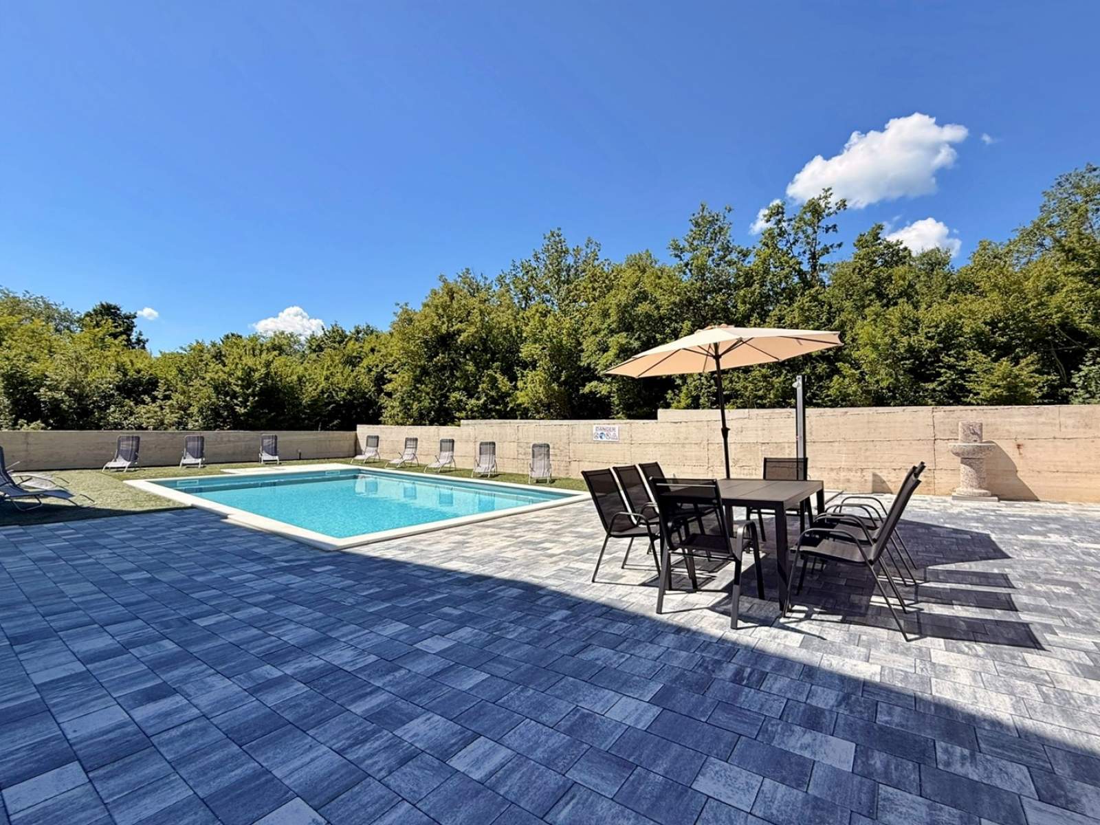 Apartment Lavanda Verde 6 — mit Pool