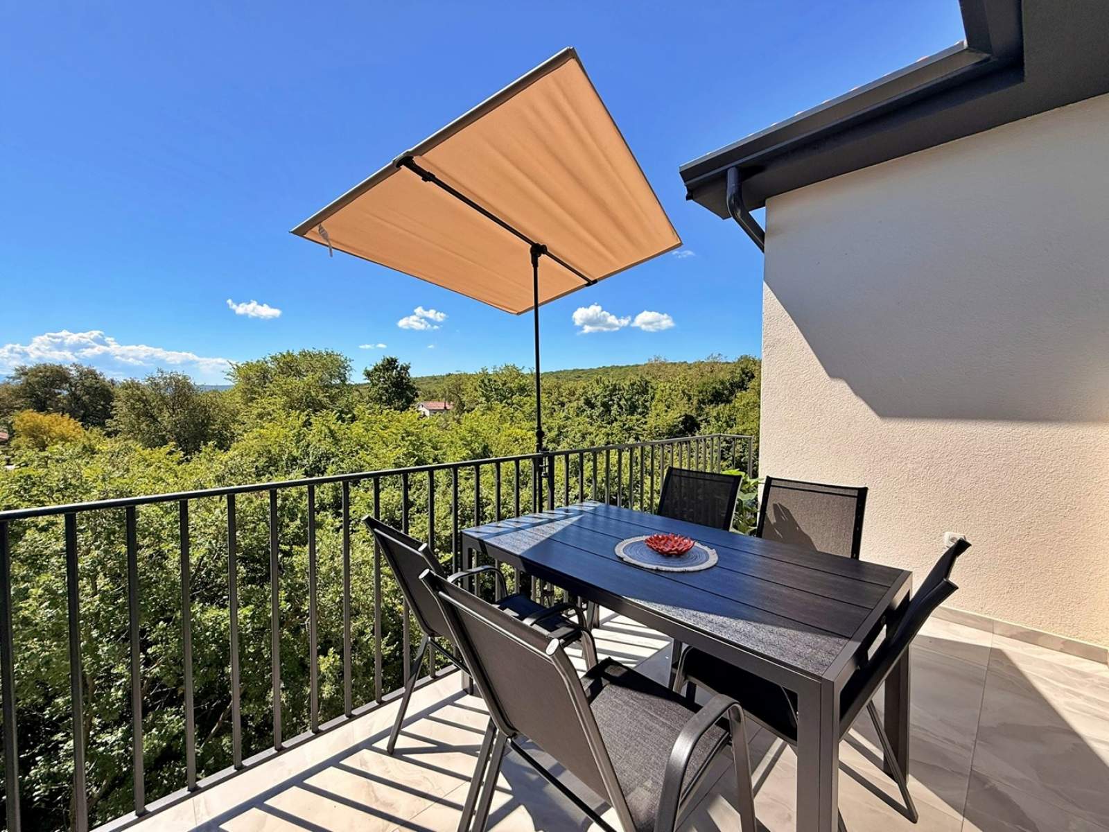 Apartment Lavanda Verde 6 — mit Pool